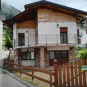 villa-augusta-auronzo-di-cadore.hotelinveneto.com/